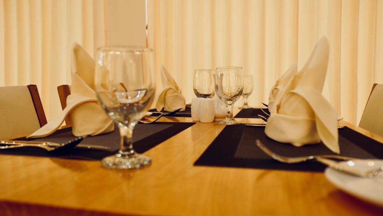 Regent Hotel Myeik Zewnętrze zdjęcie