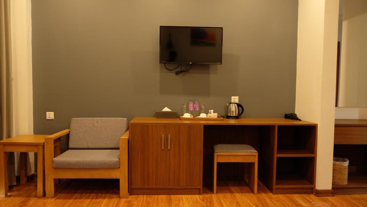 Regent Hotel Myeik Zewnętrze zdjęcie